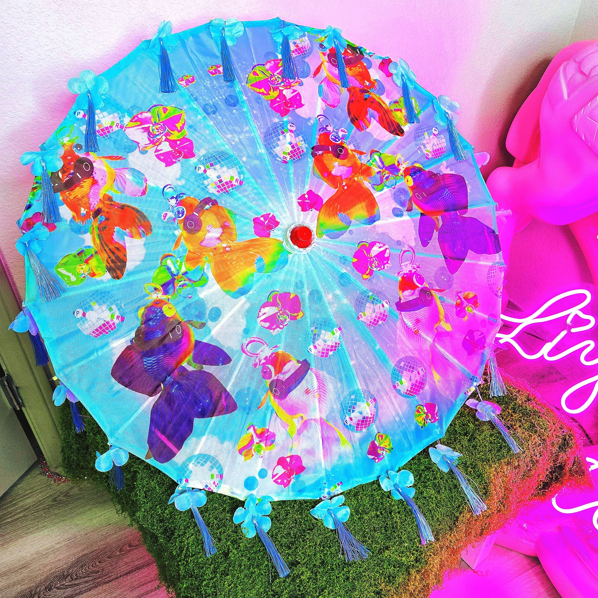 Disco Oranda Goldfish Fringed Parasol ( Comes With Carrying Bag )