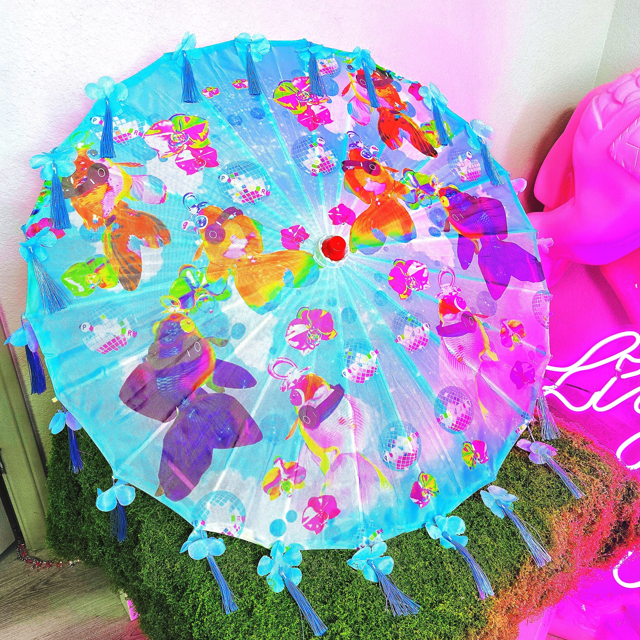 Disco Oranda Goldfish Fringed Parasol ( Comes With Carrying Bag )